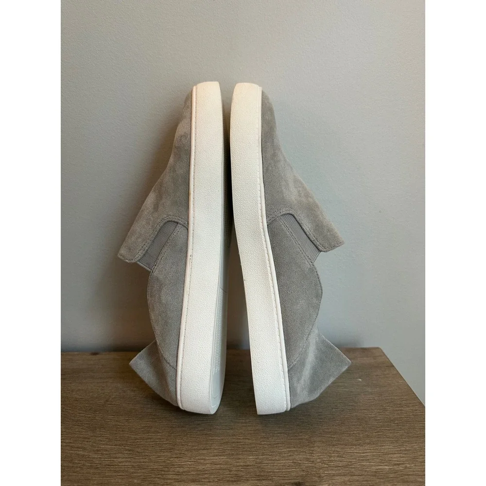 Steve Madden Fayna Suede Slip On Sneakers Loafer Flat Gray Women Size 10, NWOT‎